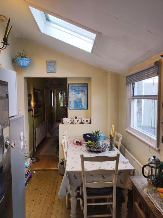 Cosy London Double Room Near Wimbledon المظهر الخارجي الصورة